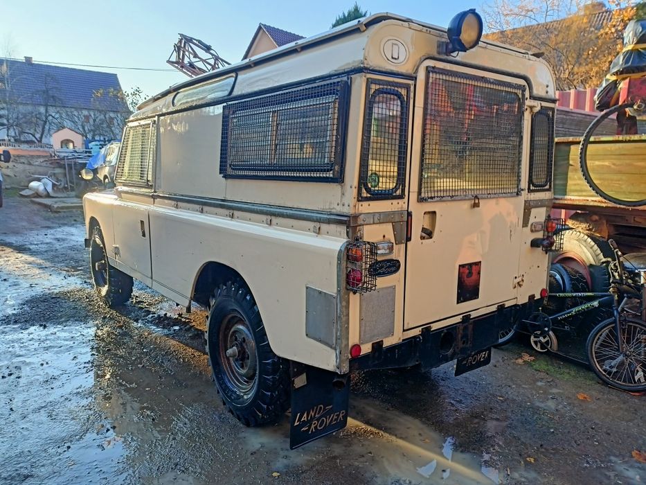 Land Rover Defender 2.6 benzyna mały przebieg 45 tyś.