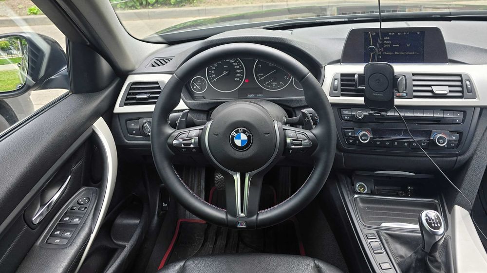 BMW 318d 2013 2.0 Дизель Механіка