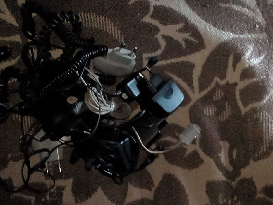 Зарядні пристрої, ціна за все.