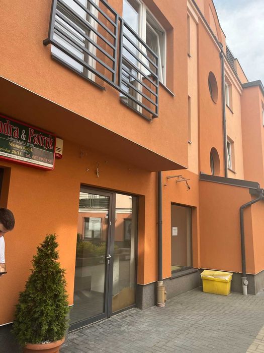 Lokal użytkowy 83.5m2 - spezedam lub wynajmę