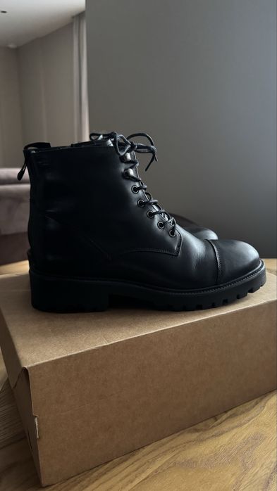 Чоботи нові Vagabond