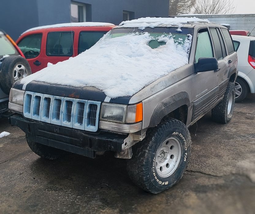 Jeep grand Cherokee zj most przedni