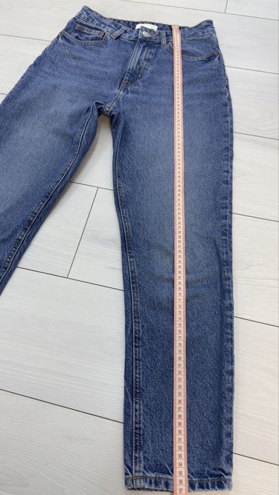 Джинси H&M, рр.36, стан ідеал.