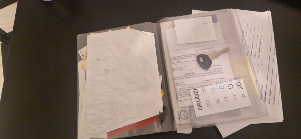 Mazda orginalne  etui na dokumenty