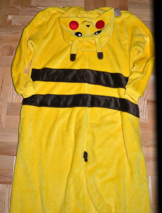 22^ pokemon Pikachu puchaty strój piżama przebranie M/L