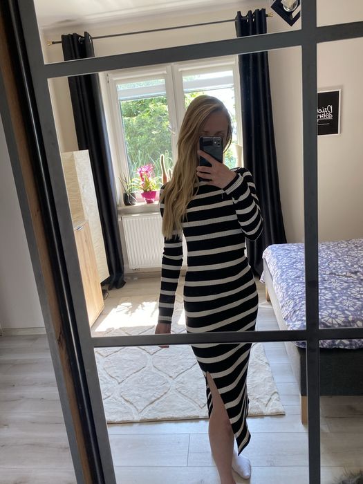 Sukienka wiosenna midi rozciecie