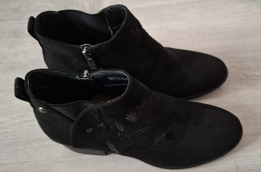 Botins Camurça Preta: Tam 39