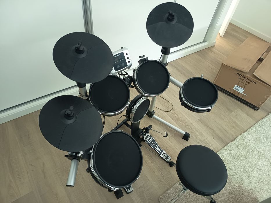 Millenium MPS-150X(kit de bateria eletrónica + banco)