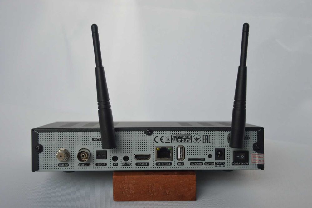 Ustym 4K PRO (Multiboot; 8GB Flash; Wi-Fi)