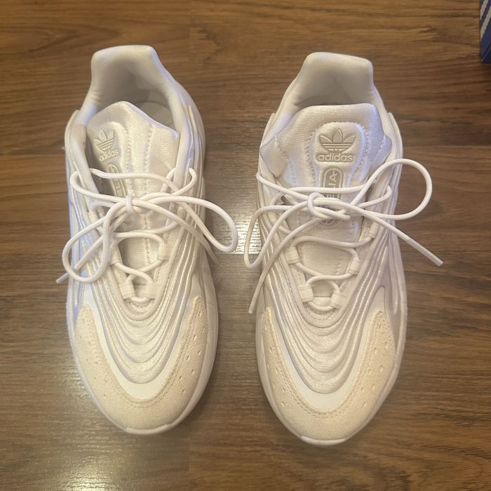 Кросівки Adidas Ozelia 8 розмір