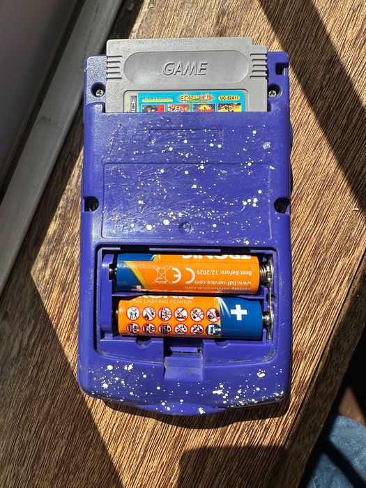Game Boy Color + Jogo 32 em 1 (a funcionar)