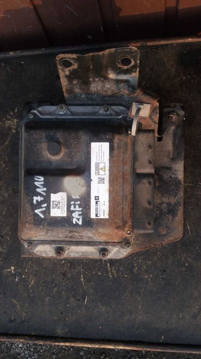 Sterownik komputer silnika Opel Astra H Zafira B 1.7 cdti 110KM MB