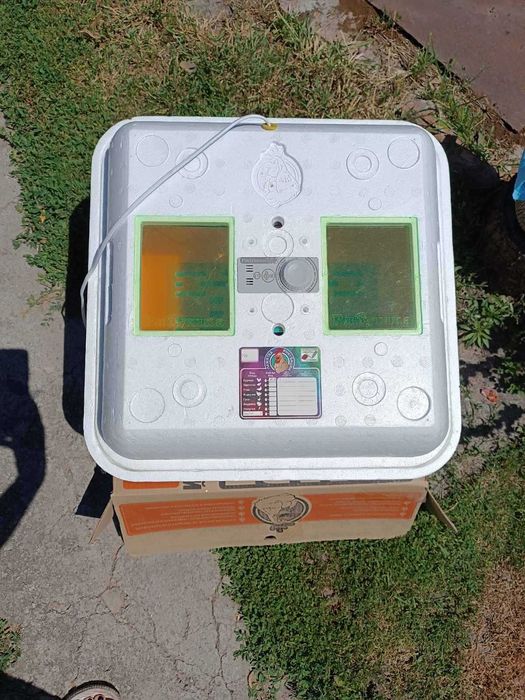 Продам інкубатор