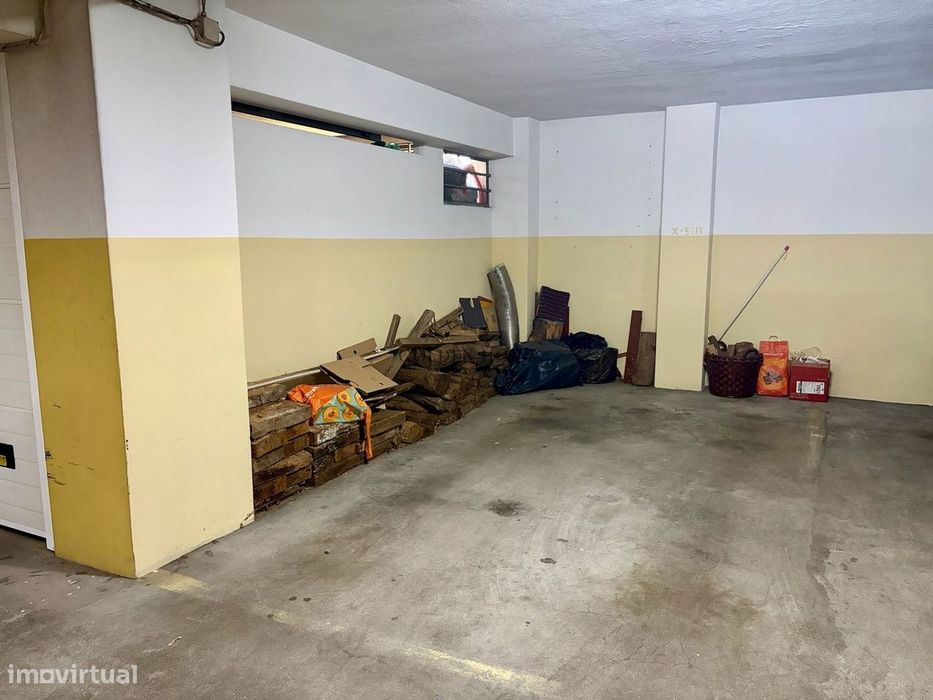 T3 Totalmente Mobilado para Arrendamento com Garagem em Vila Nova de G