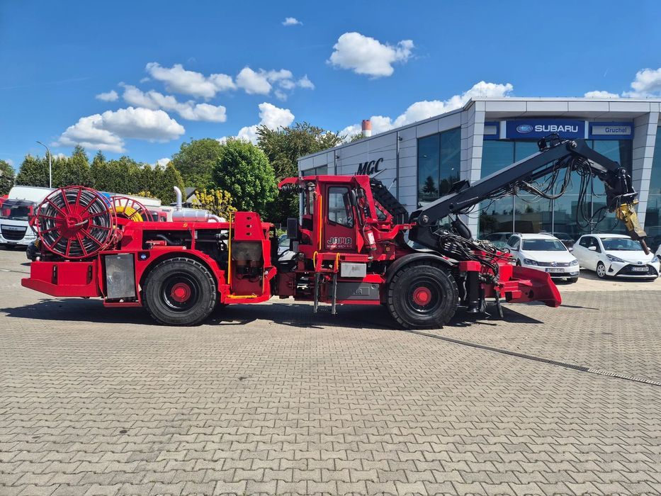 JAMA JAMA SBU8000 / MASZYNA DO TUNELÓW / SCALER / SKALOWNIK MECHANICZNY / 2 MASZYNY W OFERCIE / MŁOT EPIROC / 1 WŁ  Najtańsza w EU! 2 identyczne, nowy młotek, serwisowane,