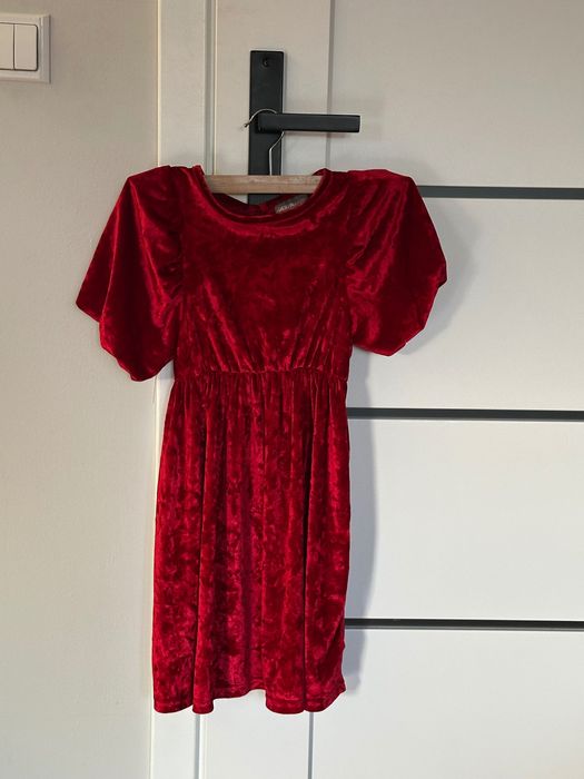 Zestaw ubrań na lato dla dziewczynki 134