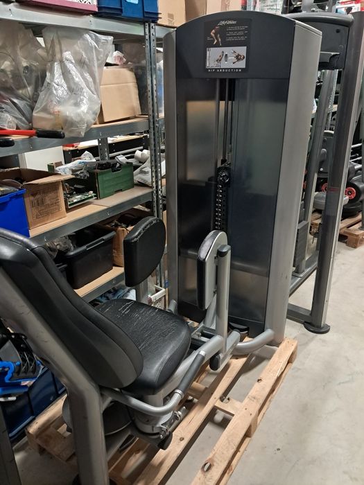 Maszyna life fitness hip abduction odwodzenie biodra