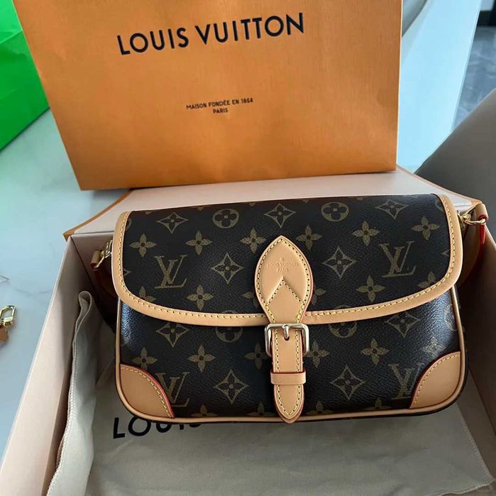 Klasyczna torebka typu bagietka LV, stary damski portfel w kwiaty