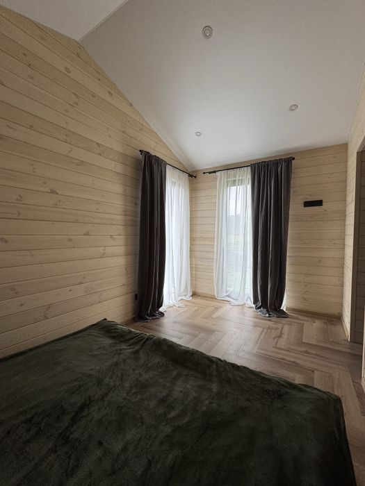 Подобова оренда будинків  з чанами!У нас тепло    і є світло!!