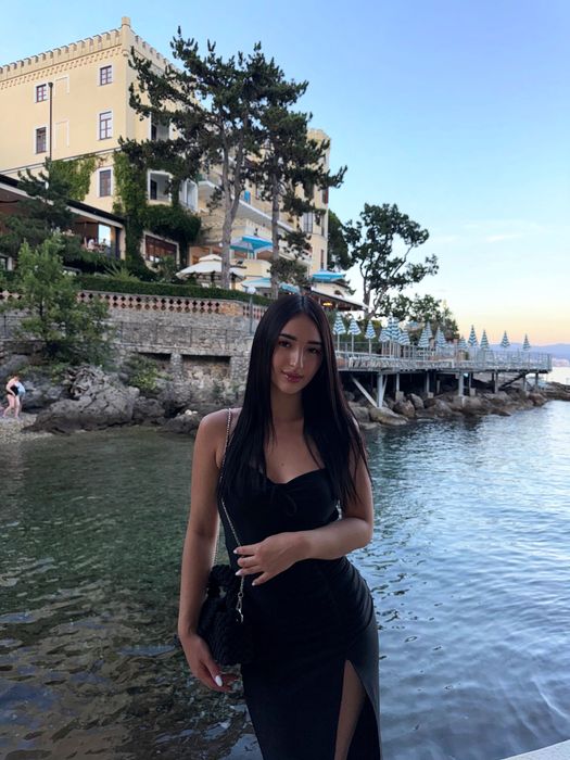 Репетитор словацької, іспанської та німецької мов