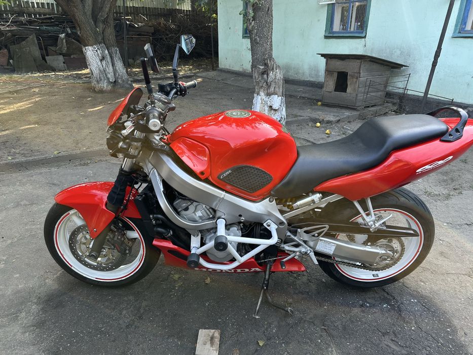 Honda cbr 600 f4