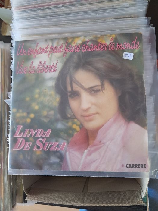 Para venda 5 discos linda de suza 5€ cada
