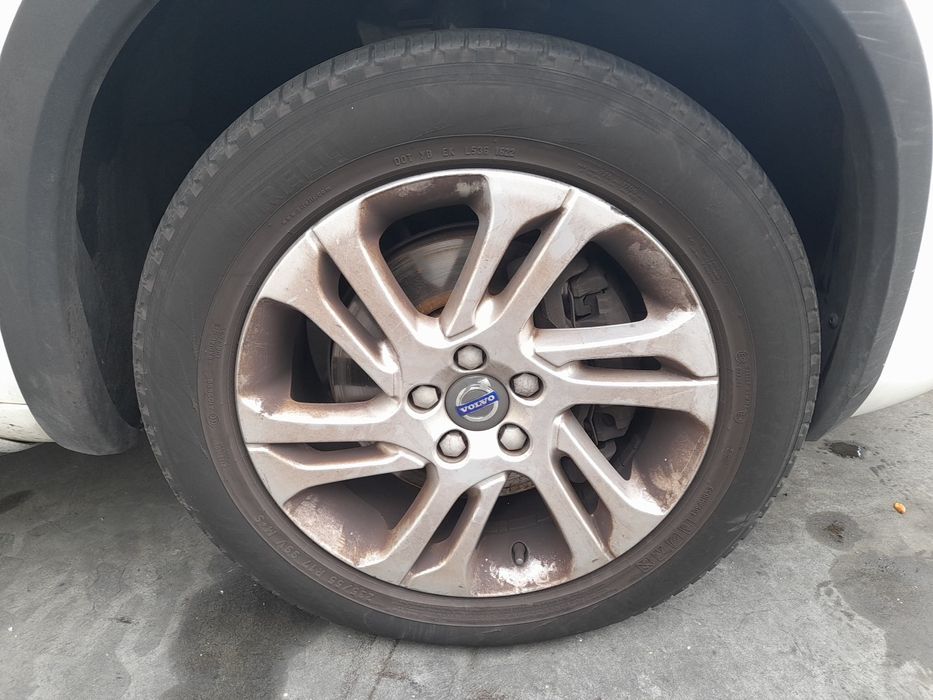 Conjunto de jantes VOLVO V60 I Cross Country (157)