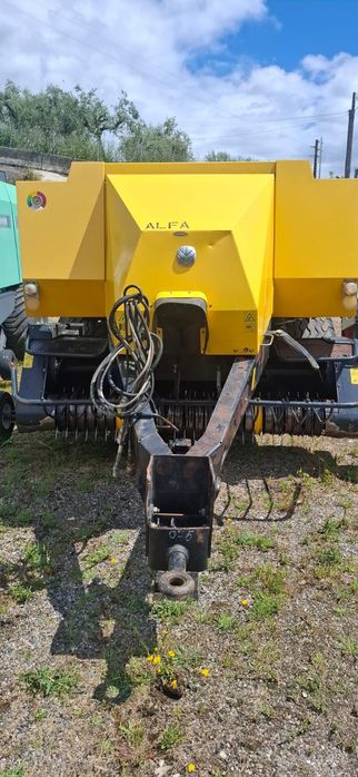 Enfardadeira New Holland BB 920 Quandrada