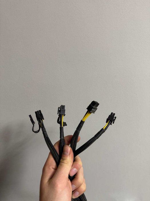 Блок живлення 650W XFX PRO 650W XPS-650W-SEW 80+bronze