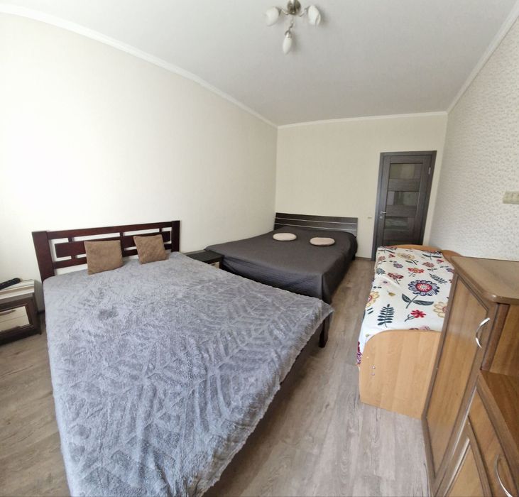 На місяць.Госпіталь 2к.Зодчих. Ющенка.Смарт TV