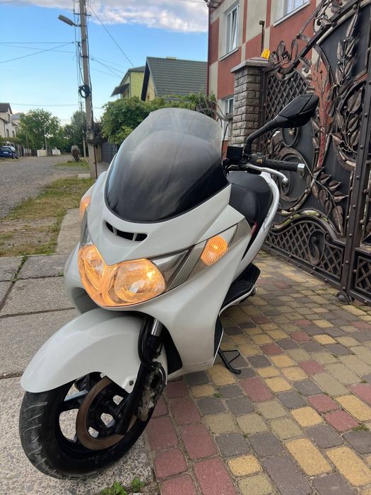 Скутер Suzuki Skuwave 250