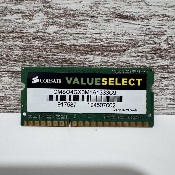 Memória RAM Corsair Value Select DDR3-1600 MHz - 4GB64738824959489120