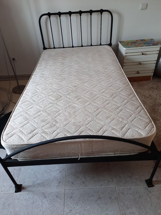 Cama em ferro 190x105