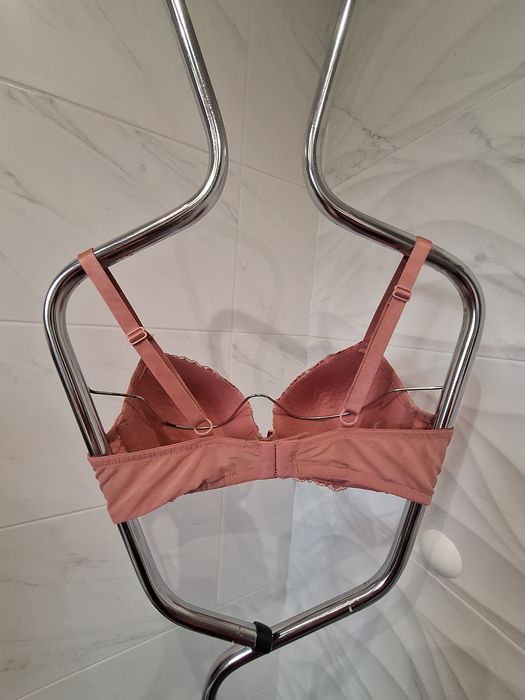 Stanik utwardzany 85C