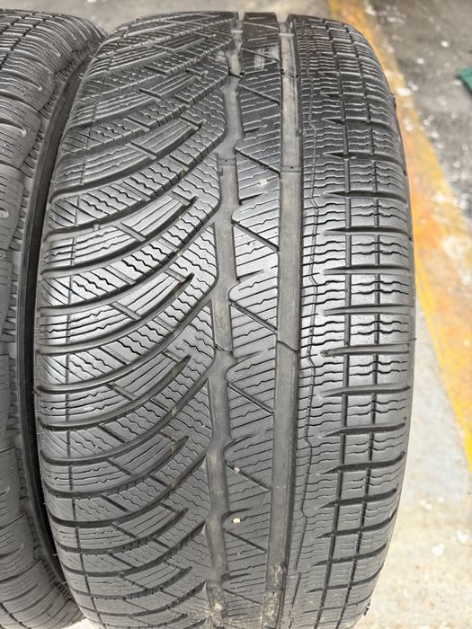 Шини зимові R17 235 45 Michelin PA4 Склад Осокорки RLX
