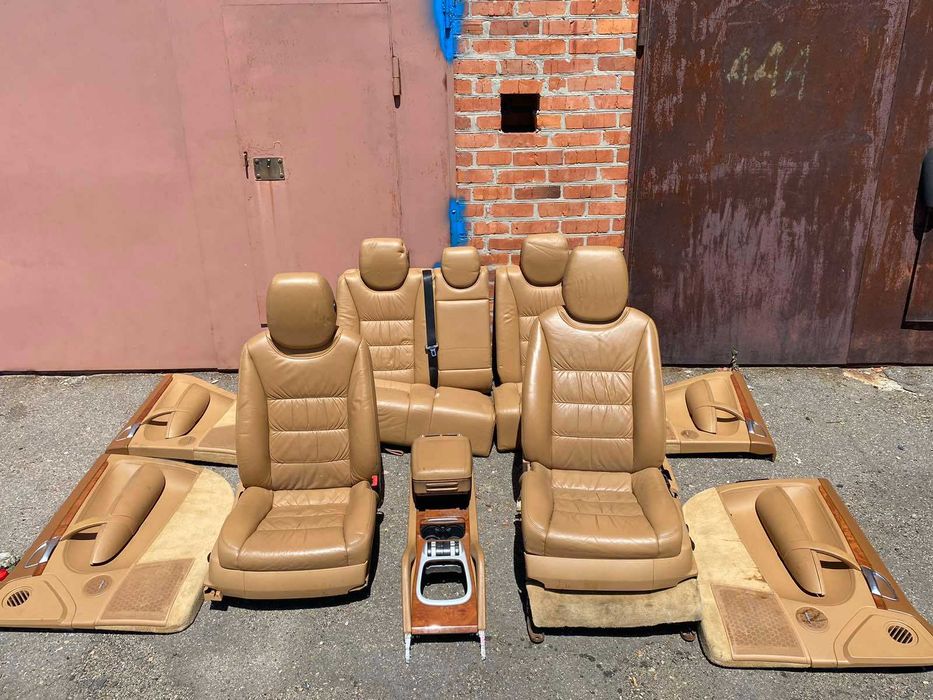 Комплектний  салон Porsche Cayenne 955