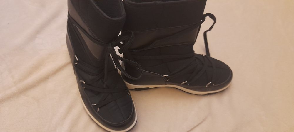 Чобітки  утеплені,  р.40, Duffy