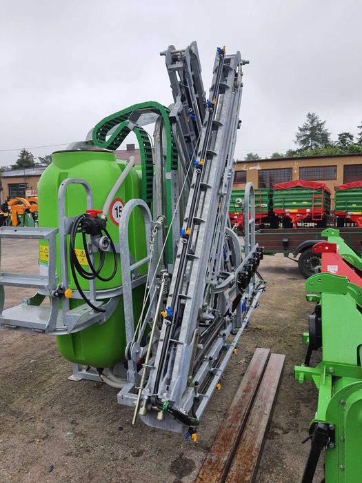 Opryskiwacz firmy Tolmet typ KLARA  400L/12m