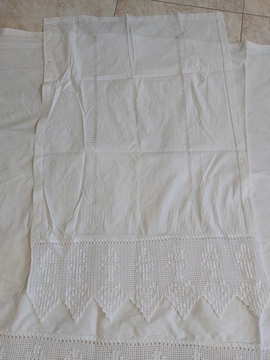 Conjunto 3 cortinas linho e crochet