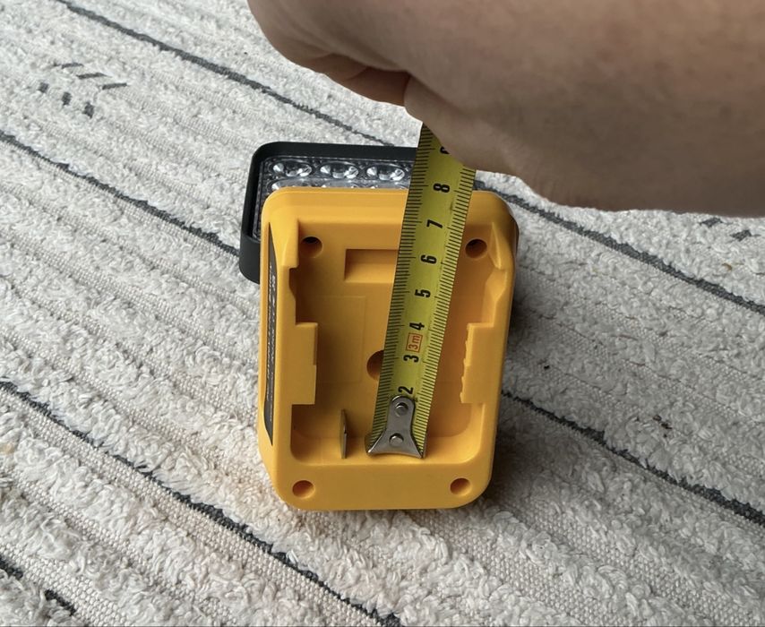 Робочий прожектор лампа автомновна яскрава на акум dewalt яскрава енер