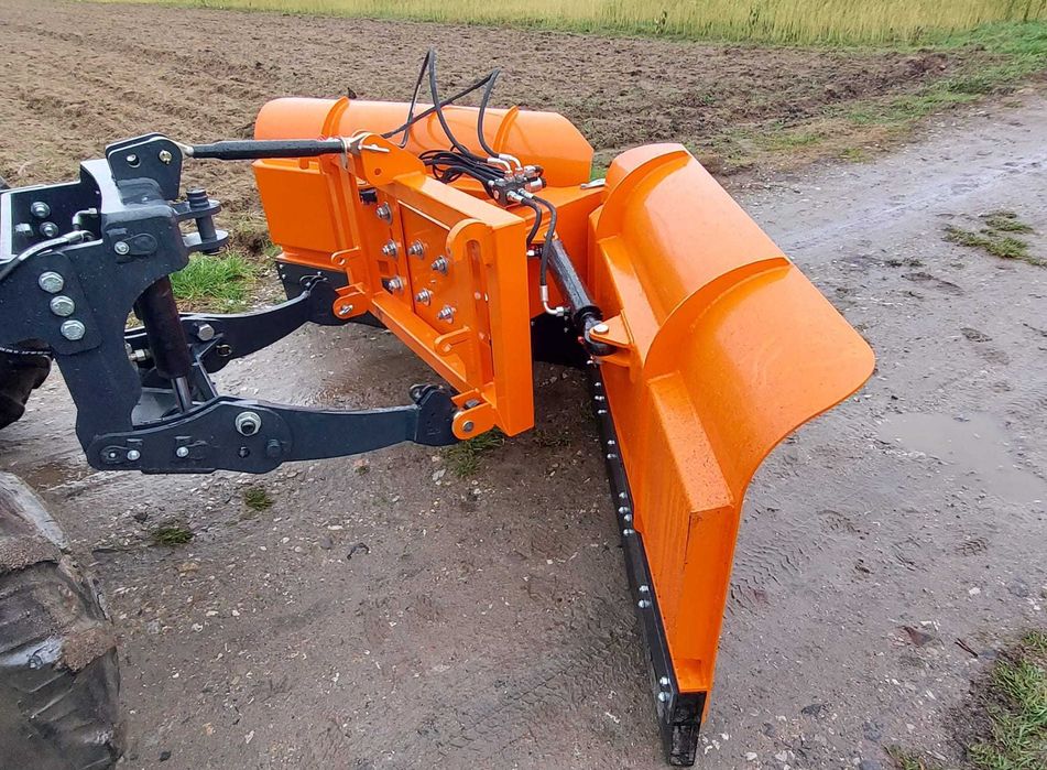 PROMOCJA ! Pług śnieżny STRZAŁKOWY do pryzm kiszonki Euro/Tuz