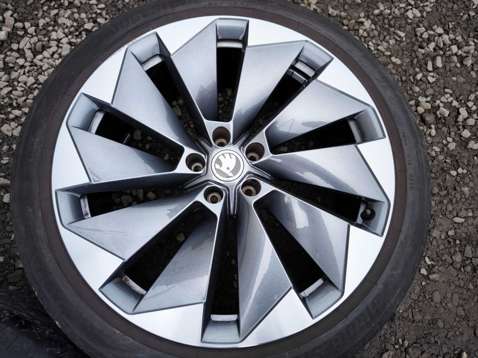 Koła Skoda Enyaq IV Kodiaq GT Superb Scout 21 cali 5x112 ET42 255/40