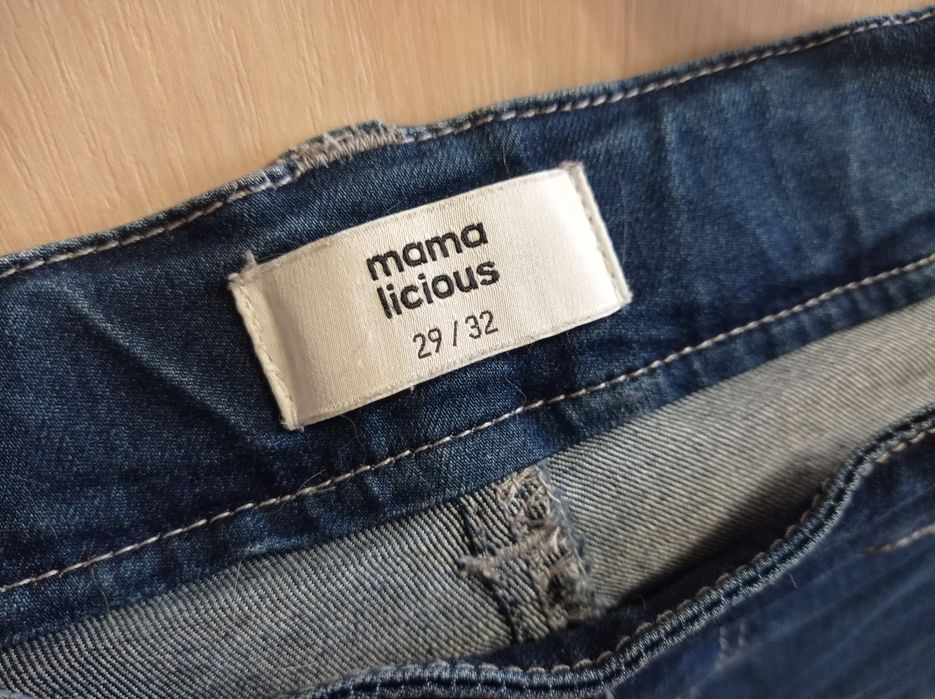 Фирменные джинсы для беременных .
Mama licious