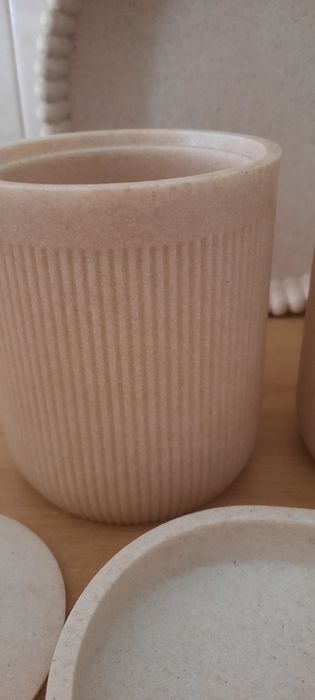 Conjunto de 4 peças em cerâmica