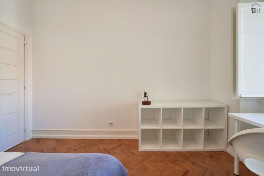 Quarto - localizado em Alameda Lisbon
