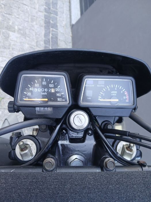 Yamaha xt 350 preta
