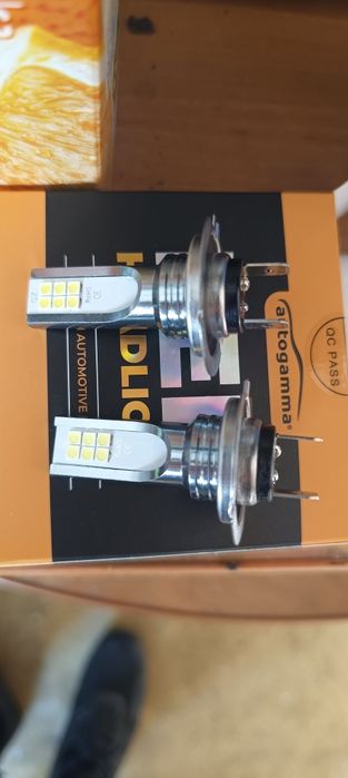 Żarówki samochodowe