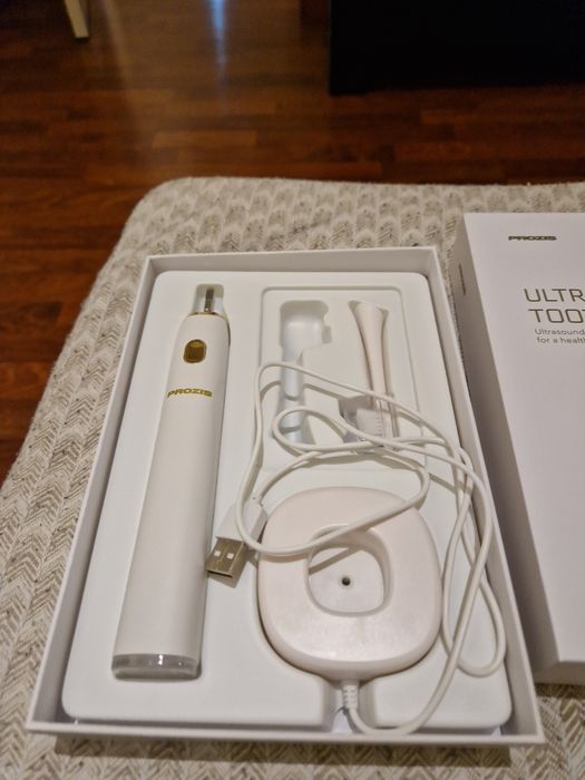 Escova de dentes electtrica Prozis (ultrasonic toothbrush)