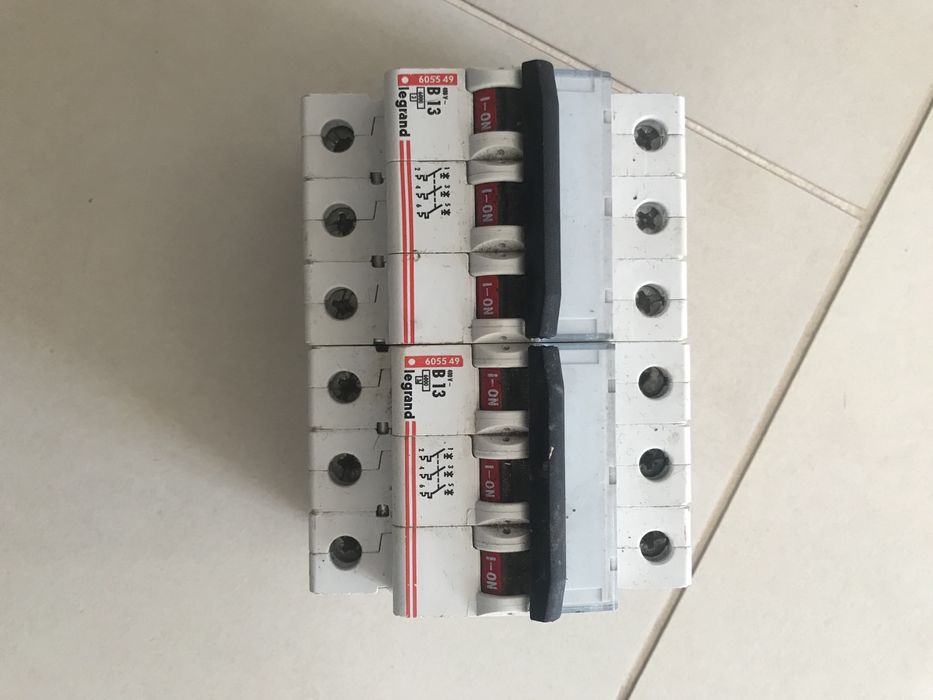 Електричні автомати (legrand)