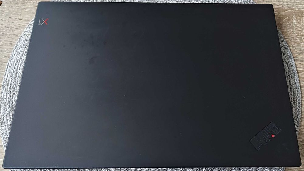 Laptop Lenovo X1 Carbon gen 6 i7-8650U 16GB 512GB fullhd/dotyk linux
